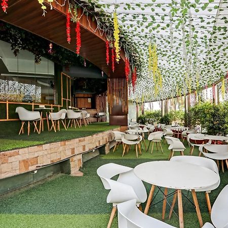 فندق Oyo Salt House مومباي المظهر الخارجي الصورة