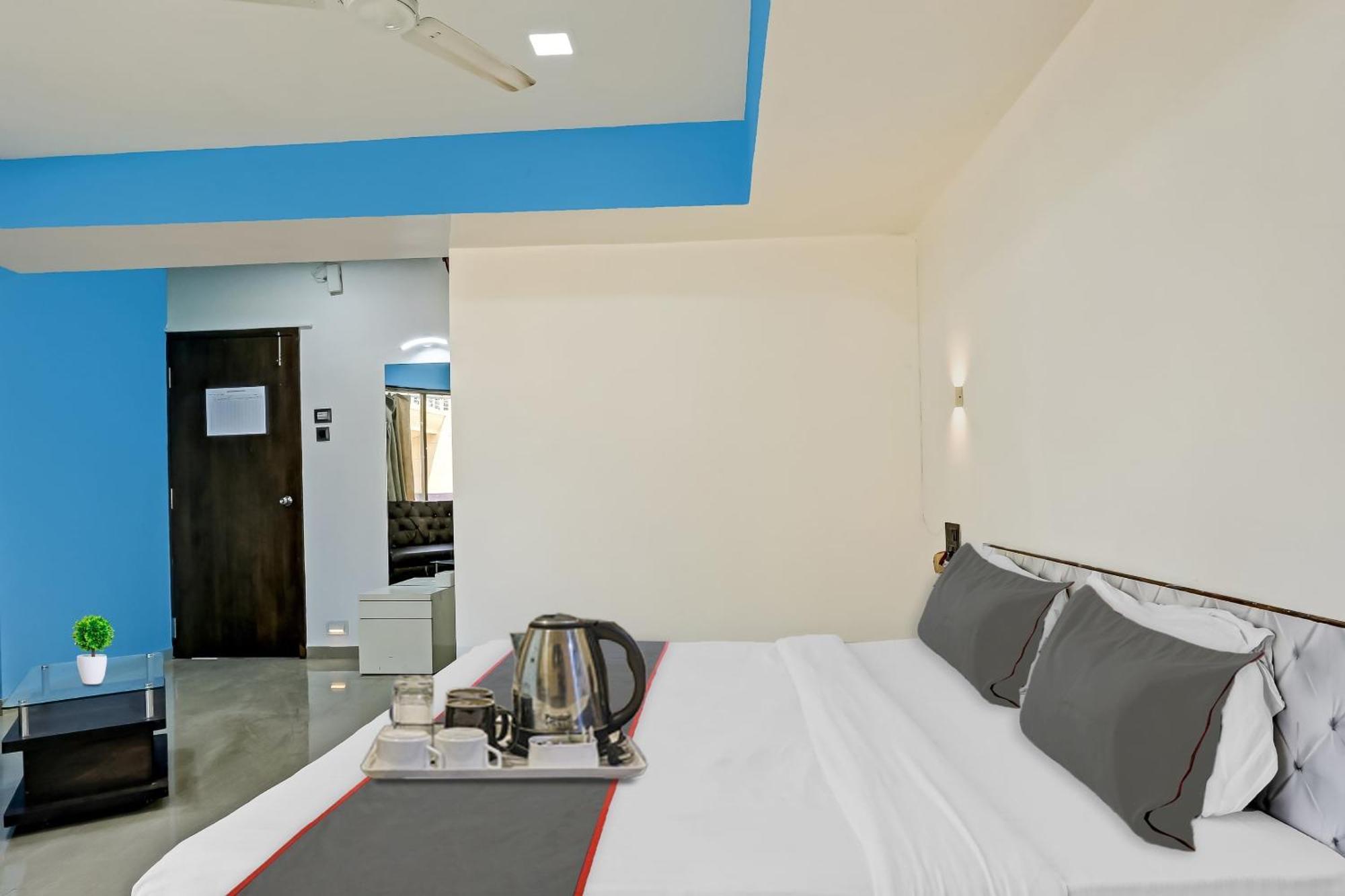 فندق Oyo Salt House مومباي المظهر الخارجي الصورة