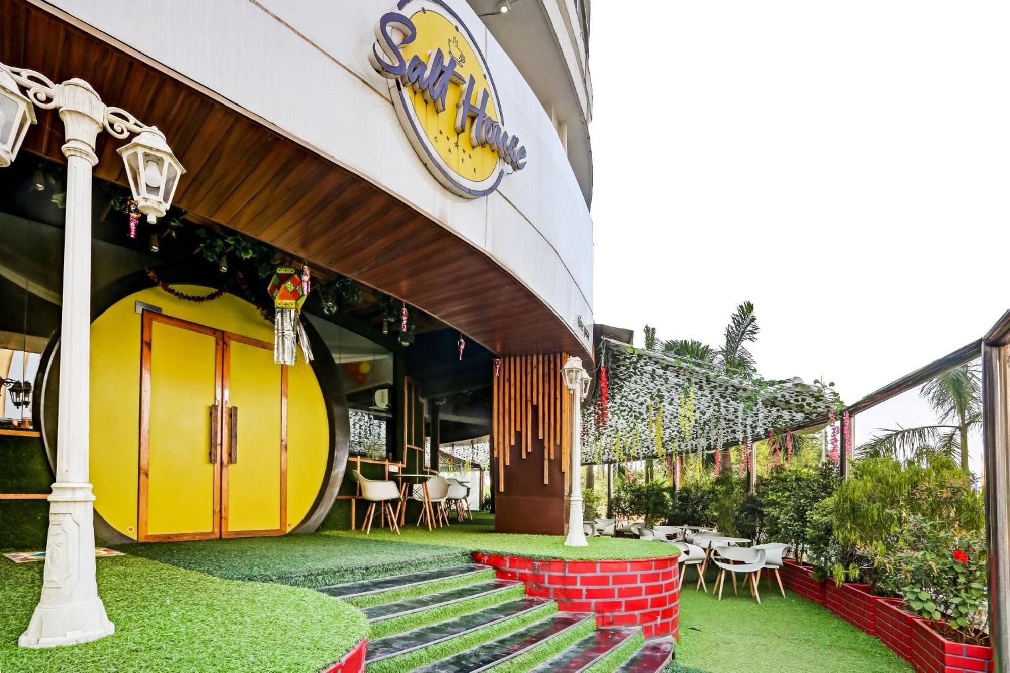 فندق Oyo Salt House مومباي المظهر الخارجي الصورة